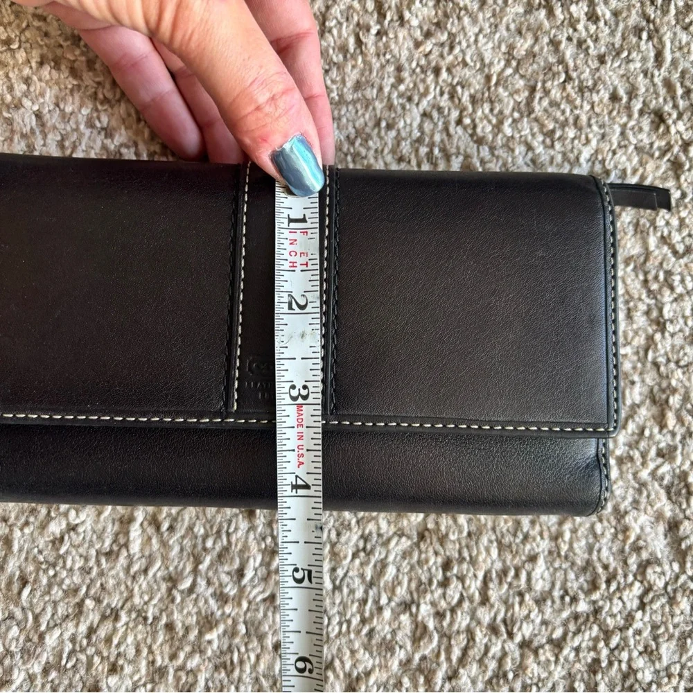 Coach Wallet - Picture 4 of 8